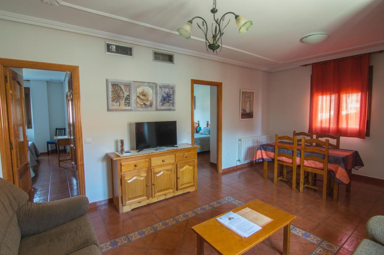 Apartamentos Rurales El Prado Pinofranqueado Exterior photo
